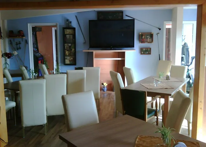 Zur Sportsbar Хорн-Бад-Майнберг